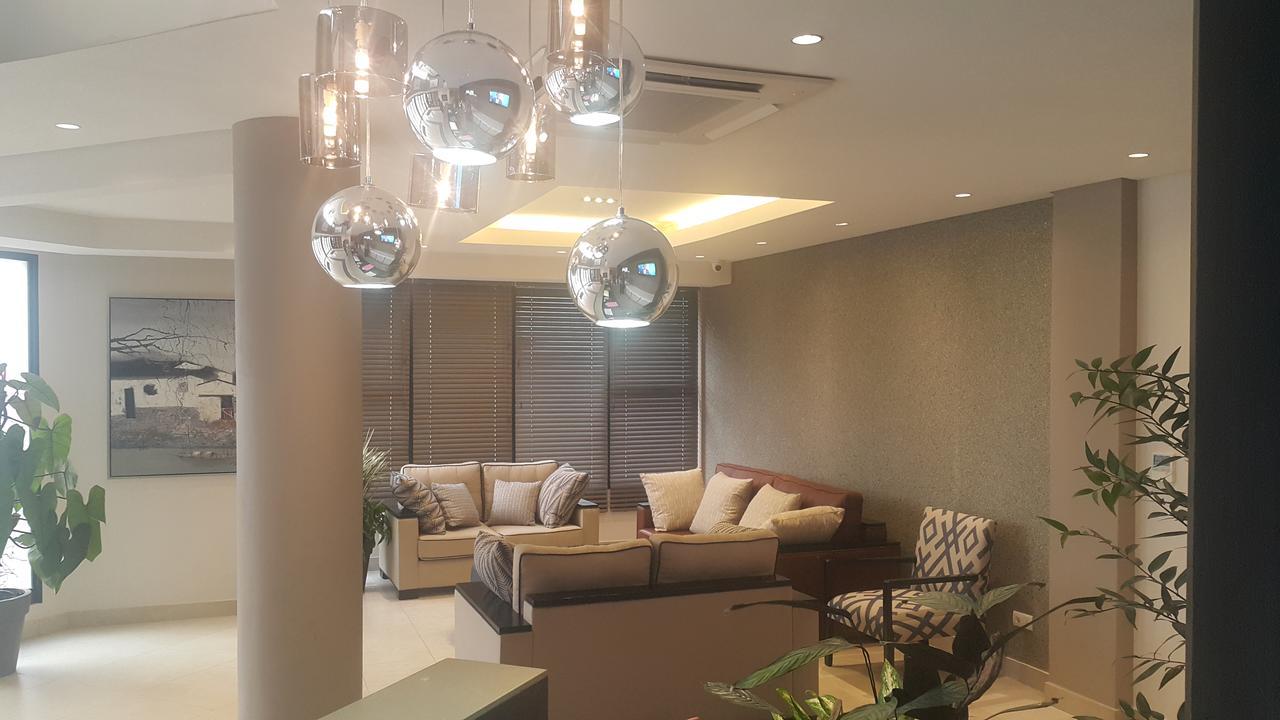 Hotel Selton Kinshasa Buitenkant foto