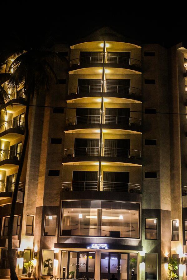 Hotel Selton Kinshasa Buitenkant foto