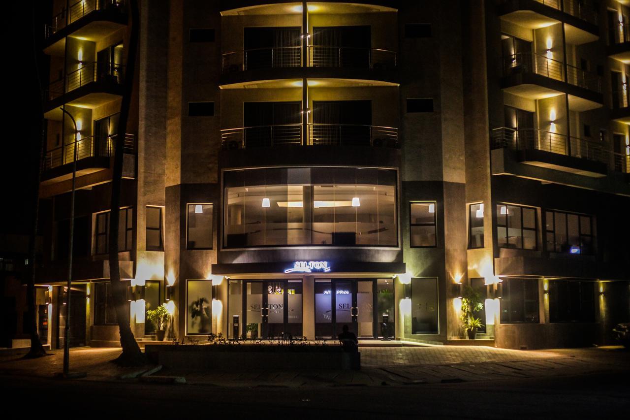 Hotel Selton Kinshasa Buitenkant foto