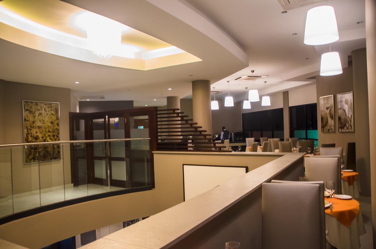 Hotel Selton Kinshasa Buitenkant foto